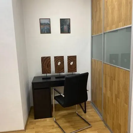 V Centre Mesta *